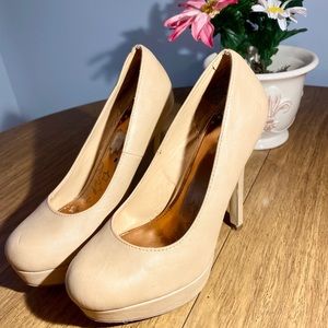 TRASH Beige platform heels